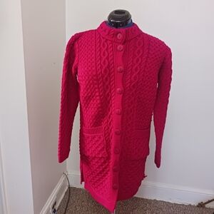Arancraft Sweater Merino Wool Sz Med Extra Button FLAW